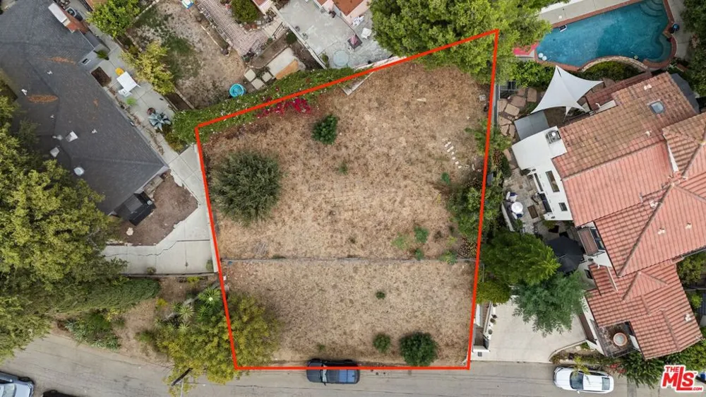 811 Oneonta Drive Los Angeles, CA 90065