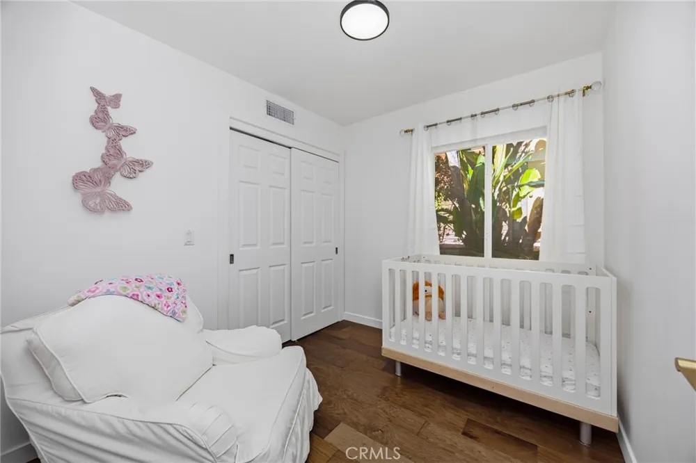 1930 Weepah Way Los Angeles, CA 90046