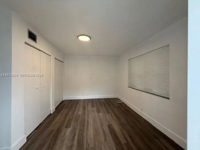 805 NE 134th St #B North Miami, FL 33161