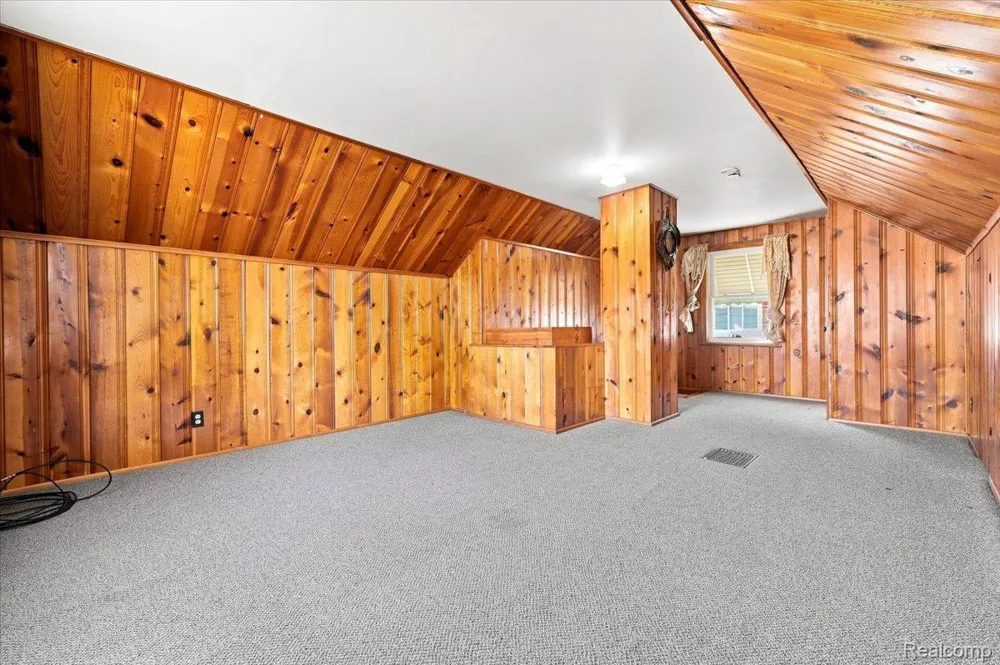6932 Middlepointe Street Dearborn City, MI 48126