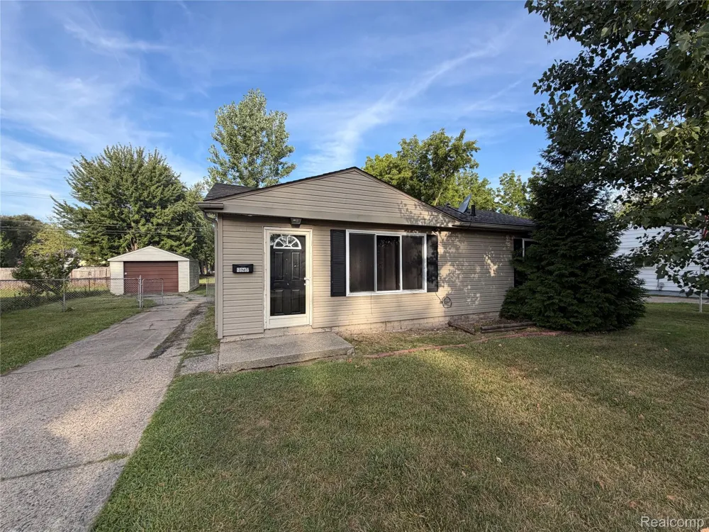 23235 Grabar Square Warren City, MI 48089