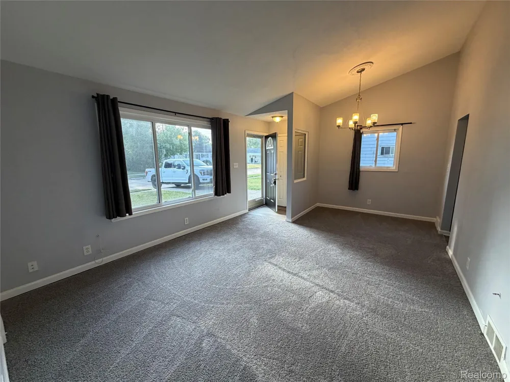 23235 Grabar Square Warren City, MI 48089