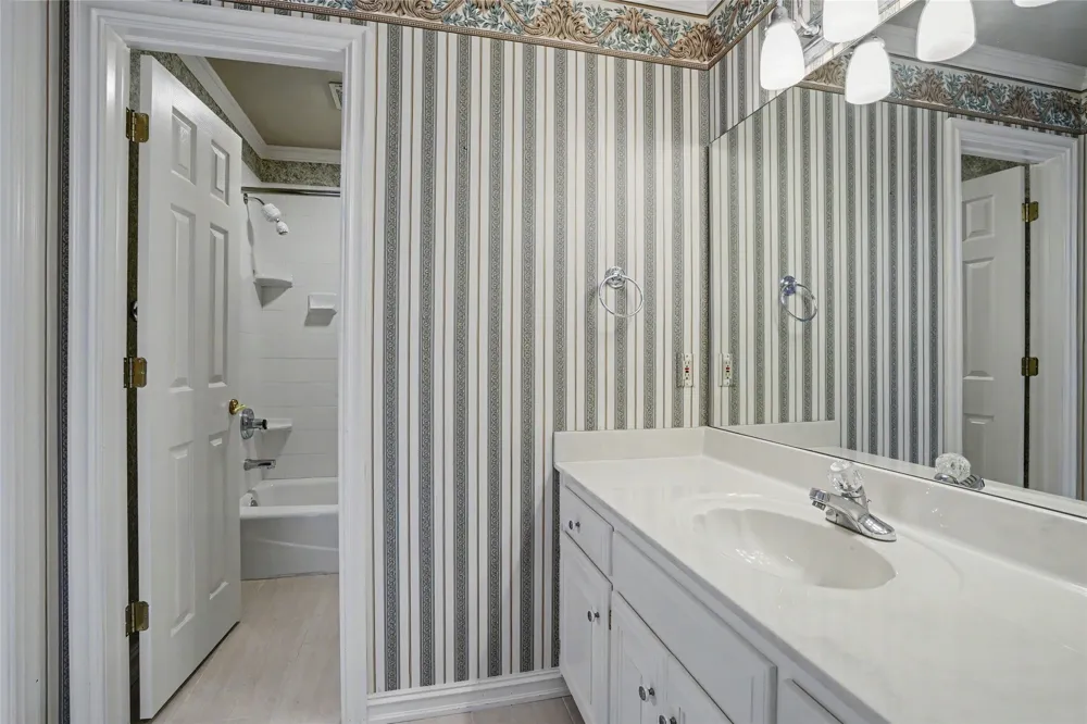 10106 S Maplewood Avenue Tulsa, OK 74137