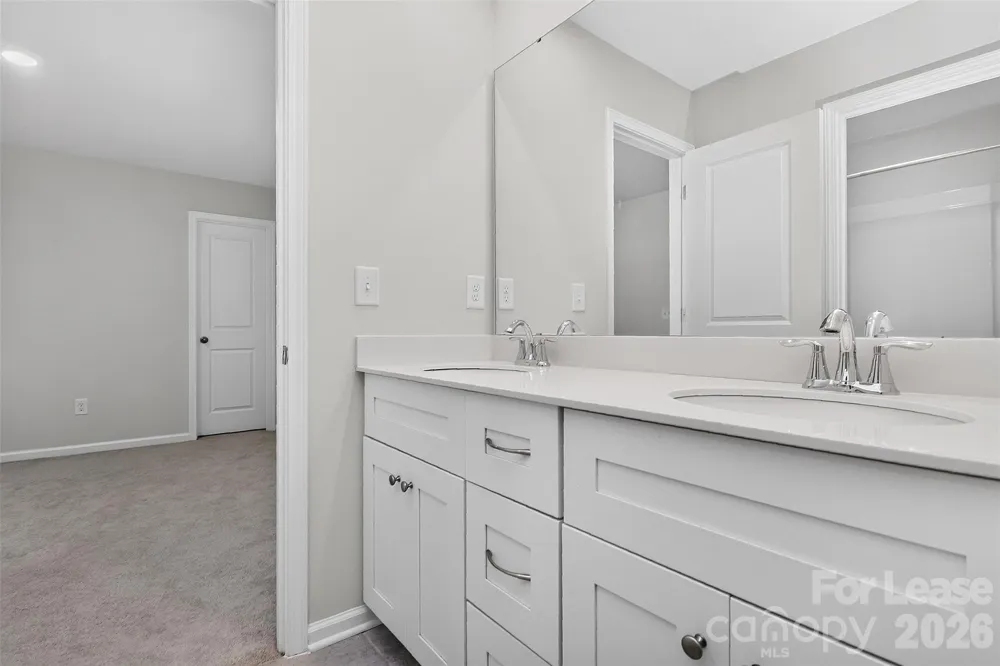 13622 Pontchatrain Avenue Charlotte, NC 28273