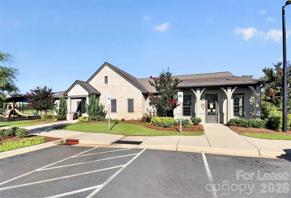 13622 Pontchatrain Avenue Charlotte, NC 28273