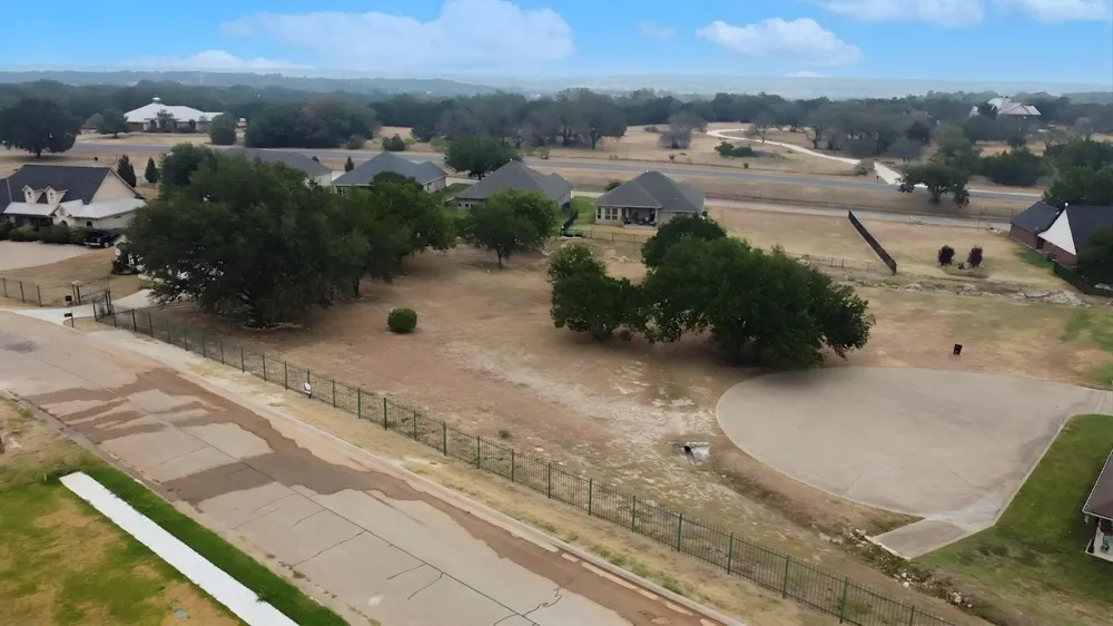 Easy Street Glen Rose, TX 76043