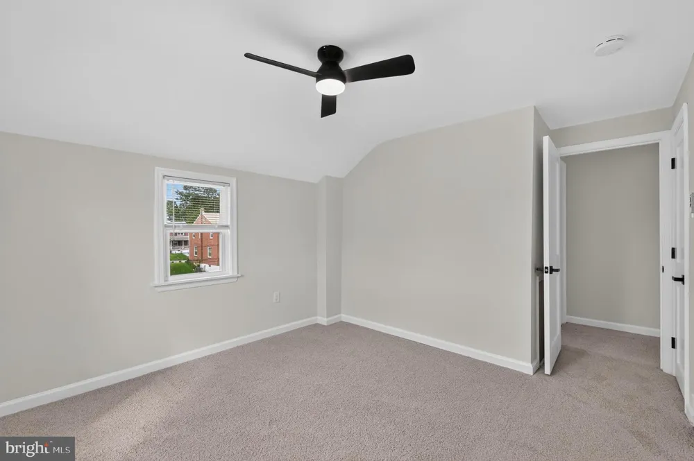 329 HOLMES ROAD Holmes, PA 19043