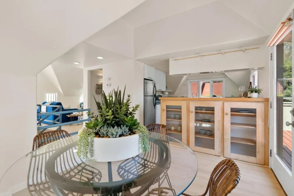 230 Alhambra Avenue Santa Cruz, CA 95062