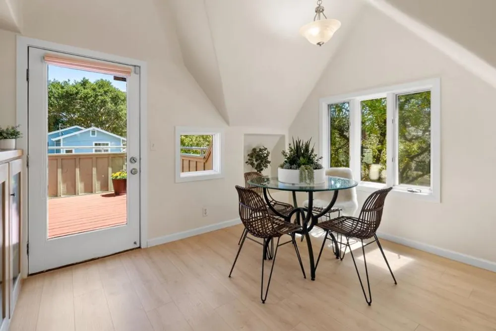 230 Alhambra Avenue Santa Cruz, CA 95062