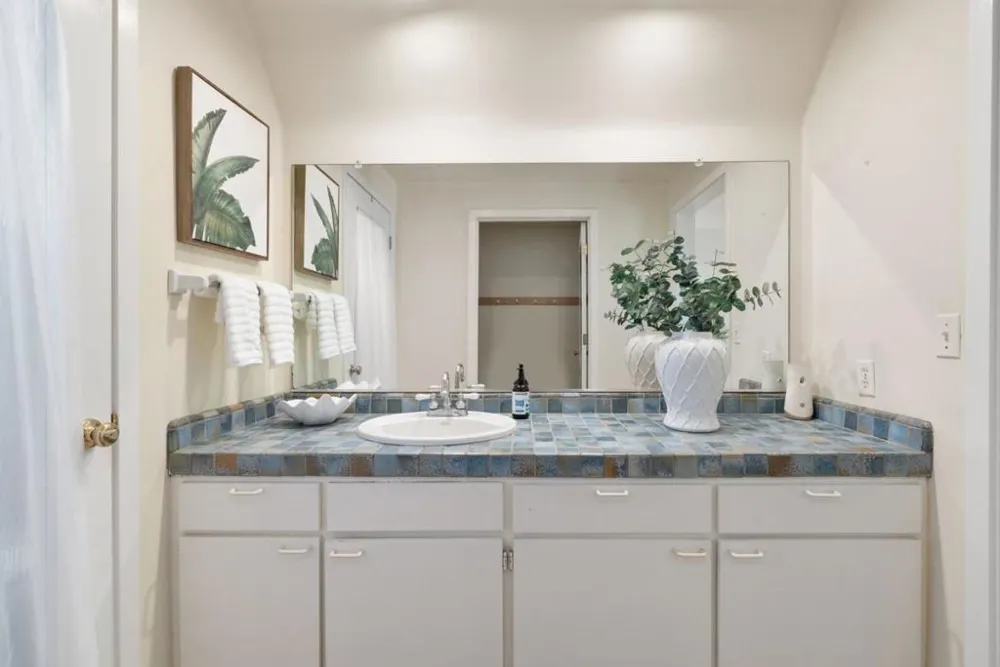 230 Alhambra Avenue Santa Cruz, CA 95062