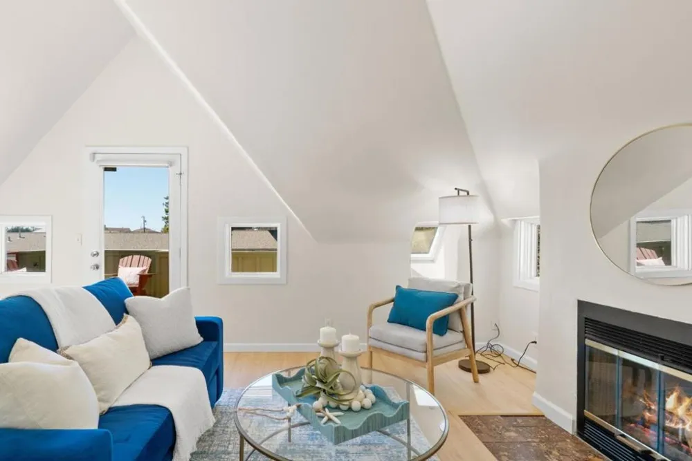230 Alhambra Avenue Santa Cruz, CA 95062