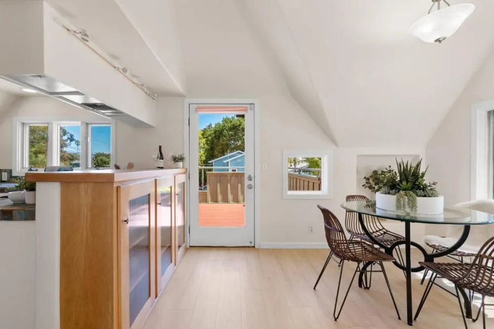 230 Alhambra Avenue Santa Cruz, CA 95062