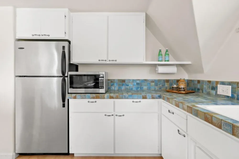 230 Alhambra Avenue Santa Cruz, CA 95062