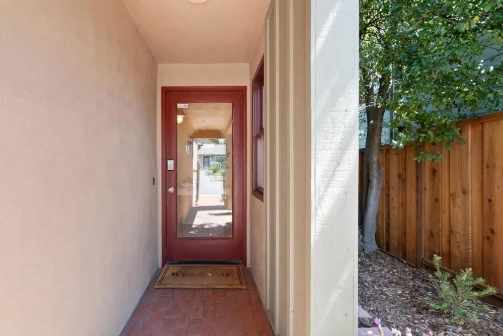 230 Alhambra Avenue Santa Cruz, CA 95062