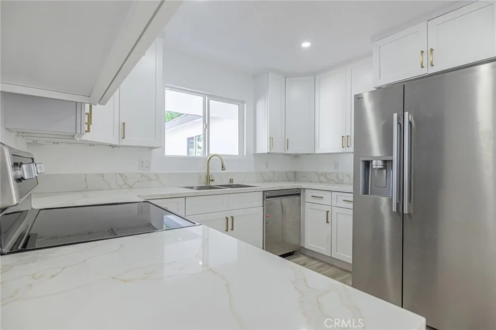 737 W Avenue H7 Lancaster, CA 93534