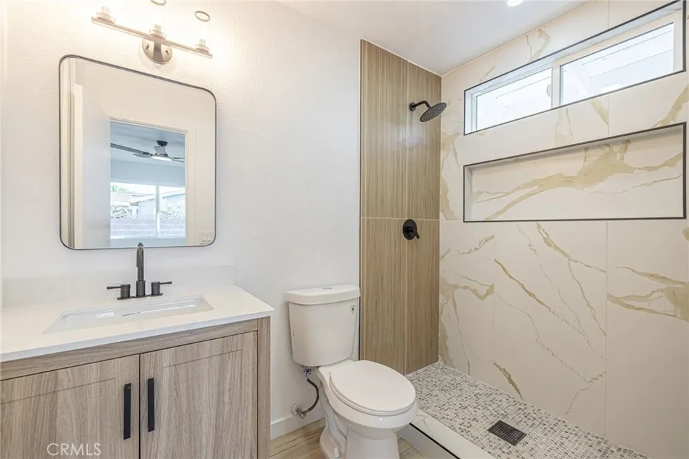 737 W Avenue H7 Lancaster, CA 93534