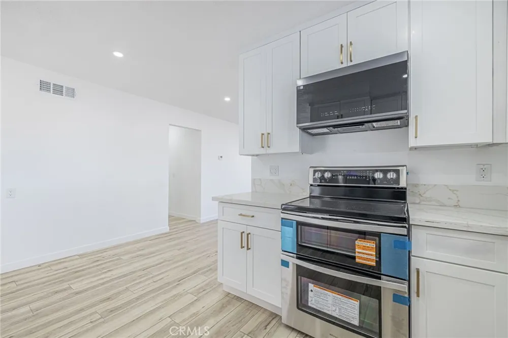 737 W Avenue H7 Lancaster, CA 93534