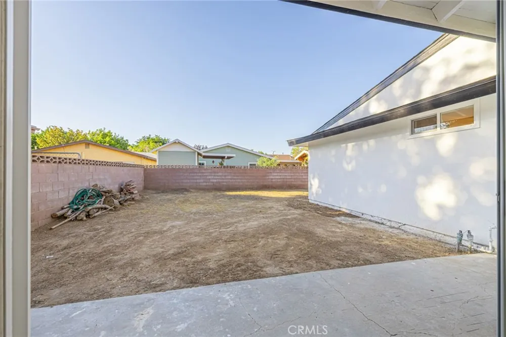 737 W Avenue H7 Lancaster, CA 93534