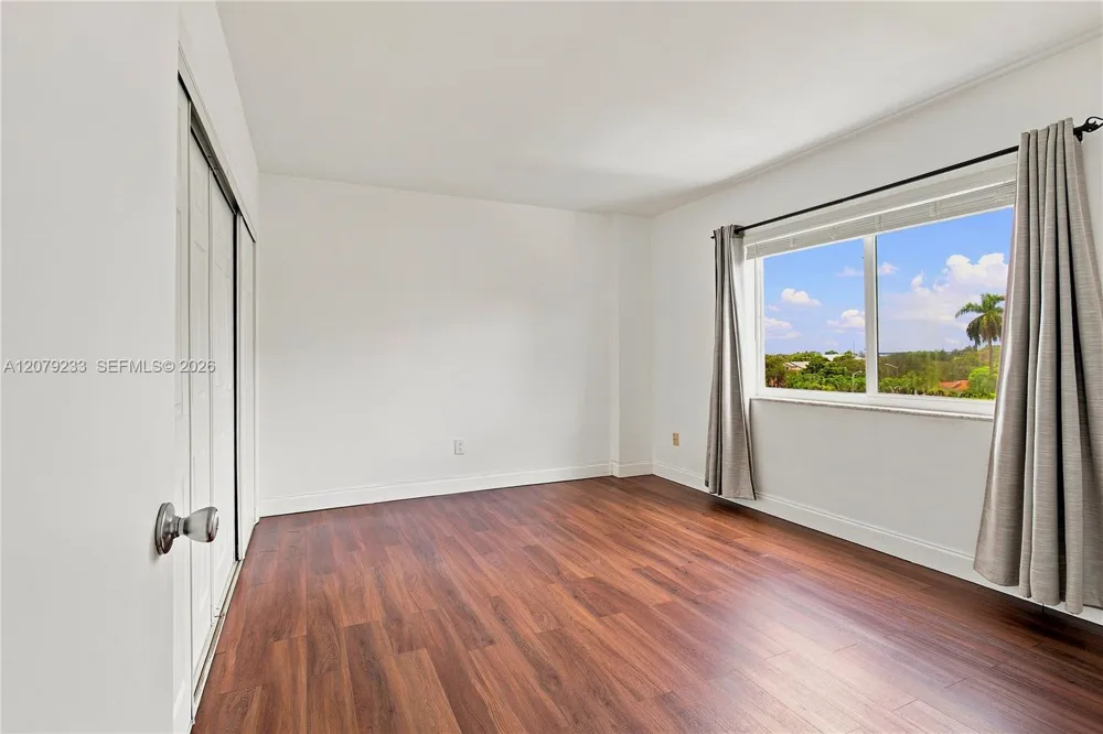 900 SW 84th Ave #415D Miami, FL 33144