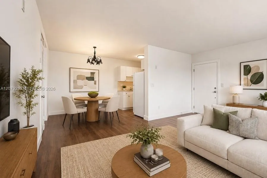 900 SW 84th Ave #415D Miami, FL 33144