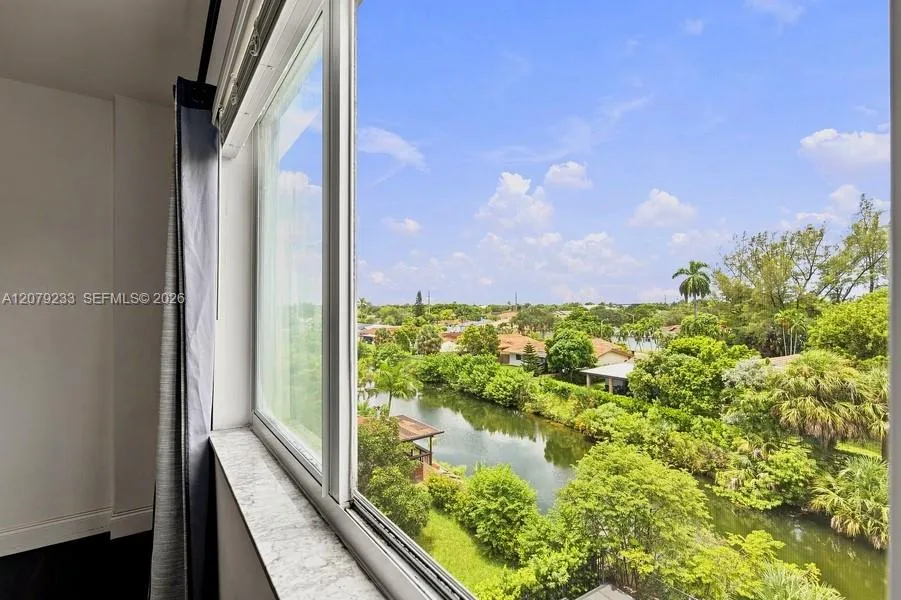 900 SW 84th Ave #415D Miami, FL 33144