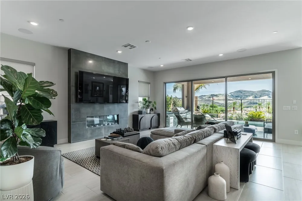 21 Faro De Marbella Court Henderson, NV 89011