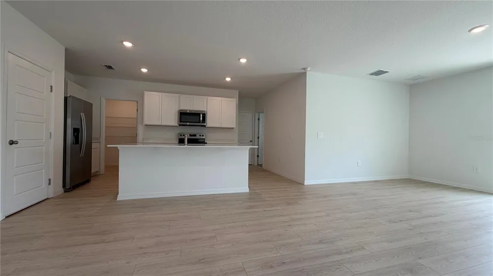 5152 NATIVE MILE LOOP Davenport, FL 33837