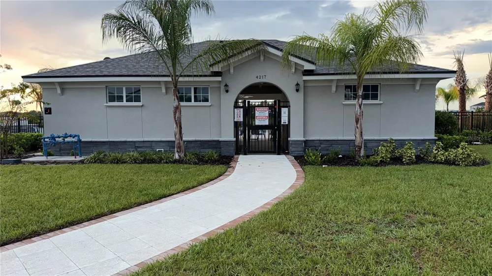 5152 NATIVE MILE LOOP Davenport, FL 33837