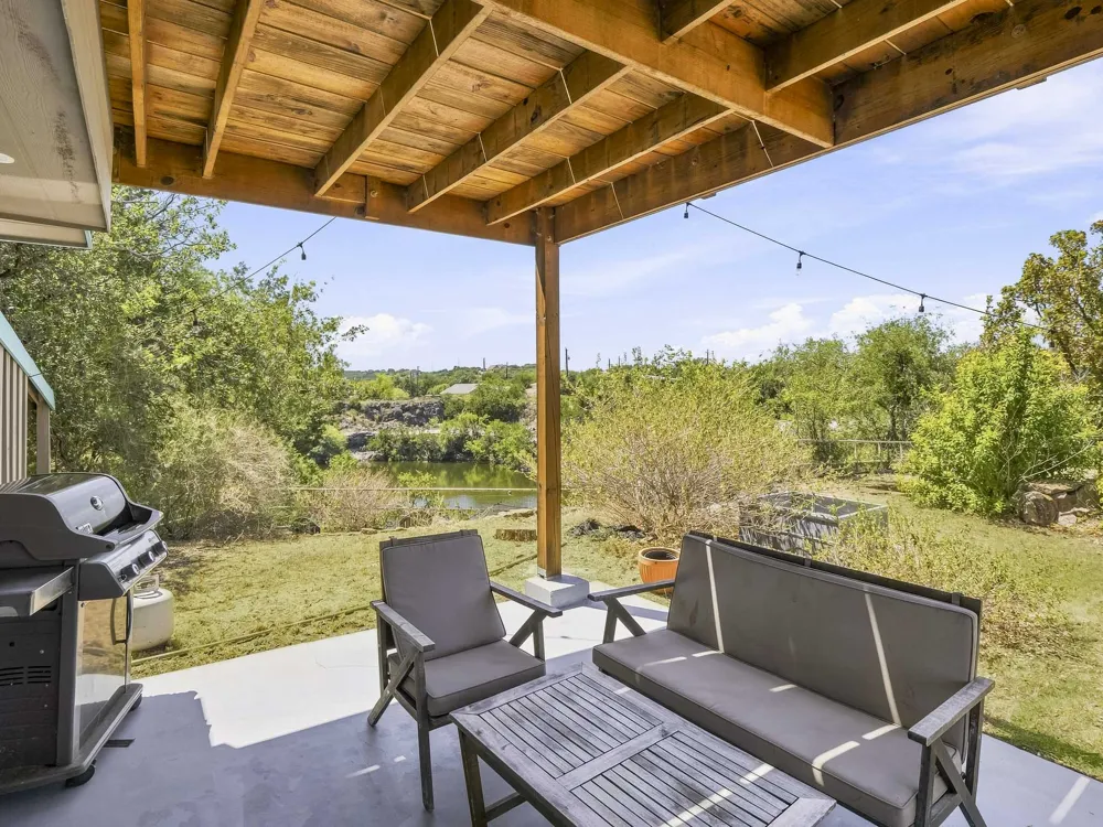 131 Dukes Drive Cottonwood Shores, TX 78657