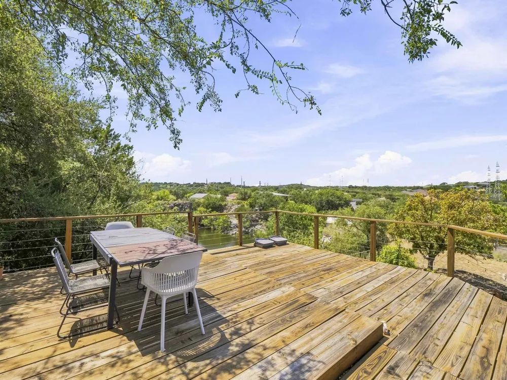 131 Dukes Drive Cottonwood Shores, TX 78657
