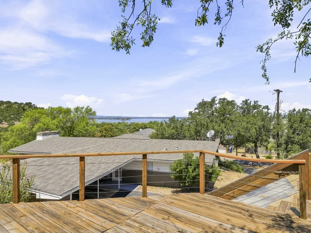 131 Dukes Drive Cottonwood Shores, TX 78657