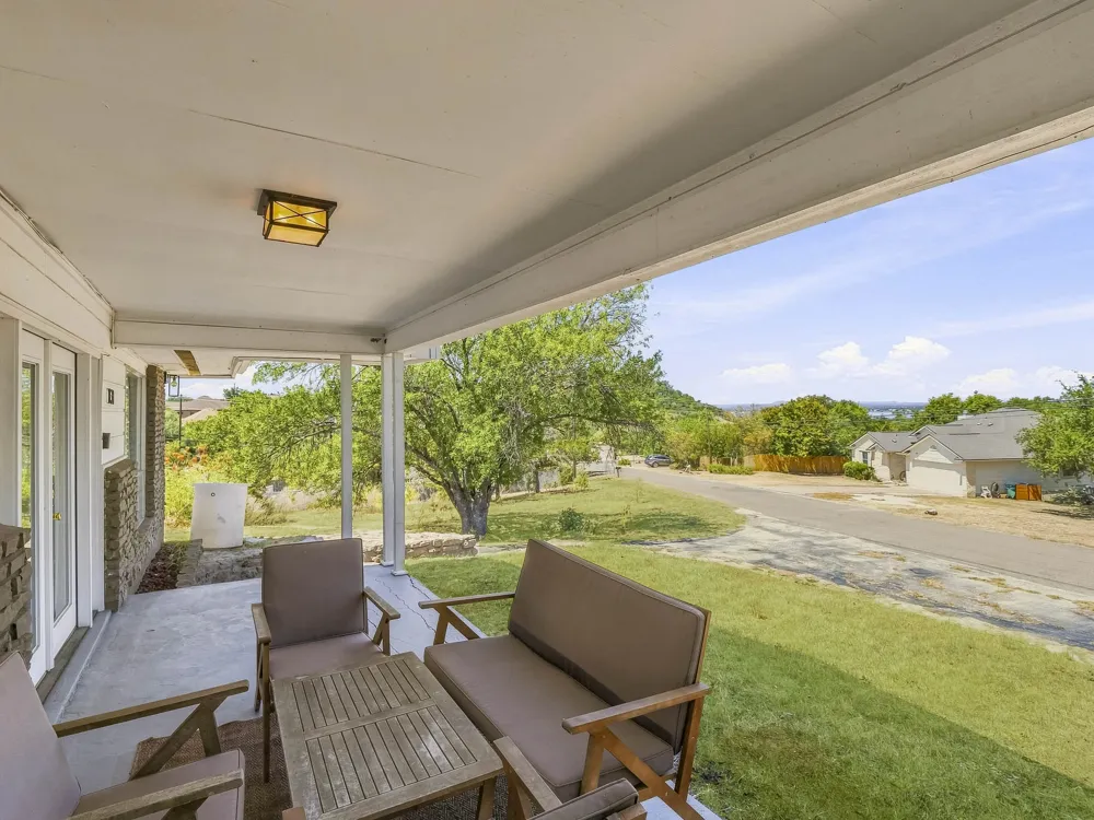 131 Dukes Drive Cottonwood Shores, TX 78657