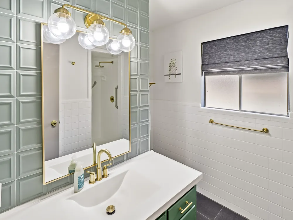 131 Dukes Drive Cottonwood Shores, TX 78657
