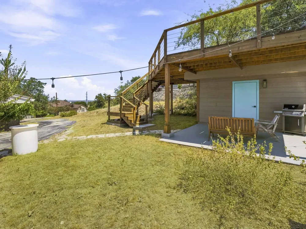 131 Dukes Drive Cottonwood Shores, TX 78657