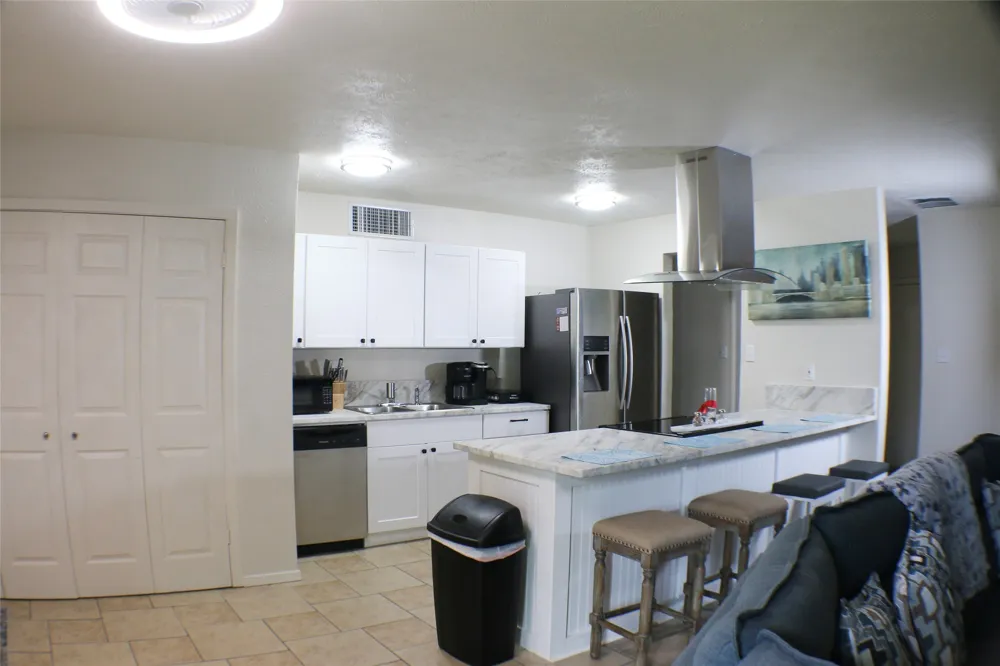 6925 Mid Cities Boulevard North Richland Hills, TX 76182