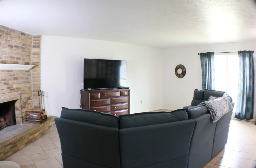 6925 Mid Cities Boulevard North Richland Hills, TX 76182