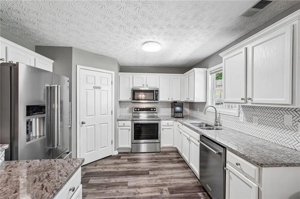 233 Arbor Creek Drive Dallas, GA 30157