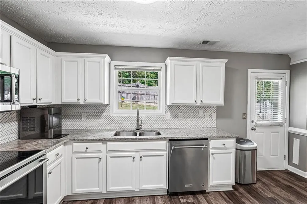 233 Arbor Creek Drive Dallas, GA 30157