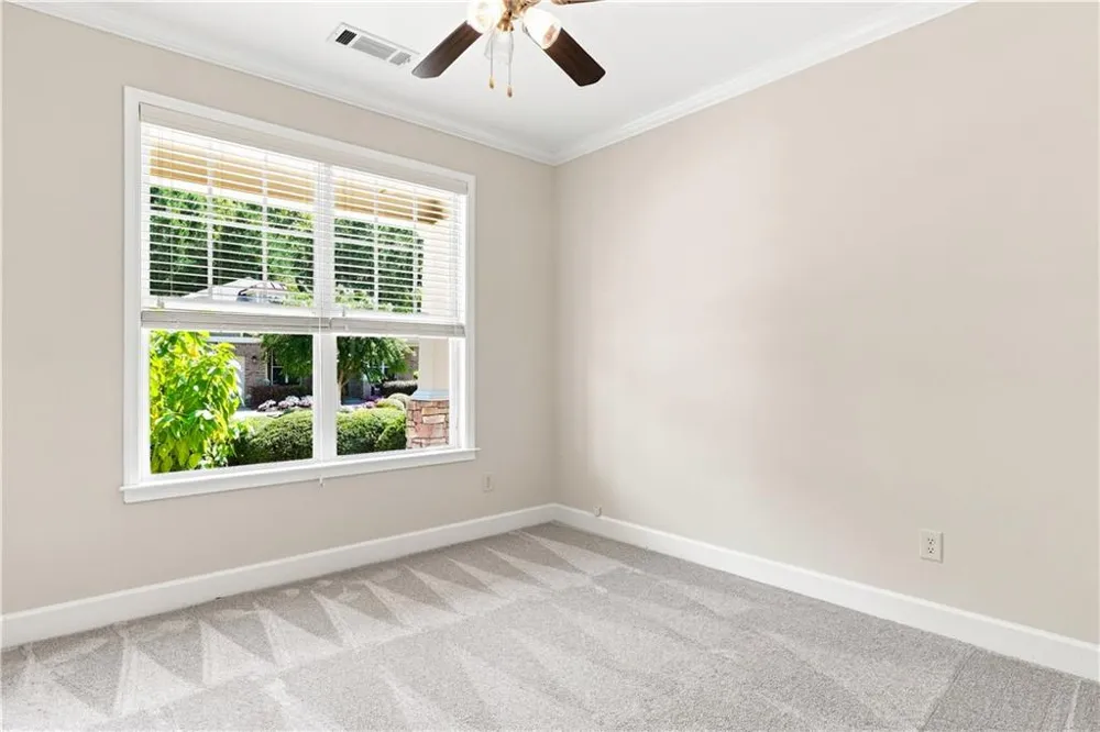 637 Laurel Crossing Canton, GA 30114