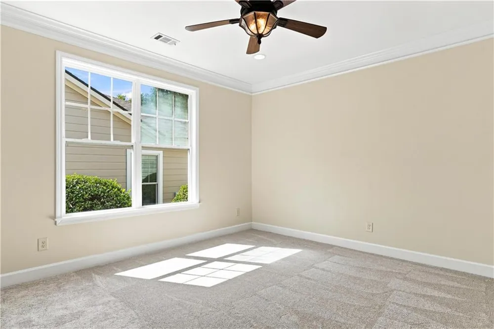 637 Laurel Crossing Canton, GA 30114