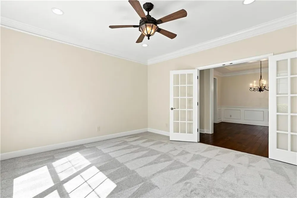 637 Laurel Crossing Canton, GA 30114