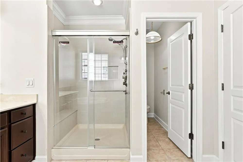 637 Laurel Crossing Canton, GA 30114