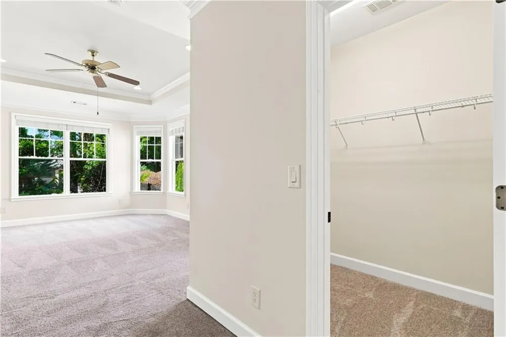 637 Laurel Crossing Canton, GA 30114