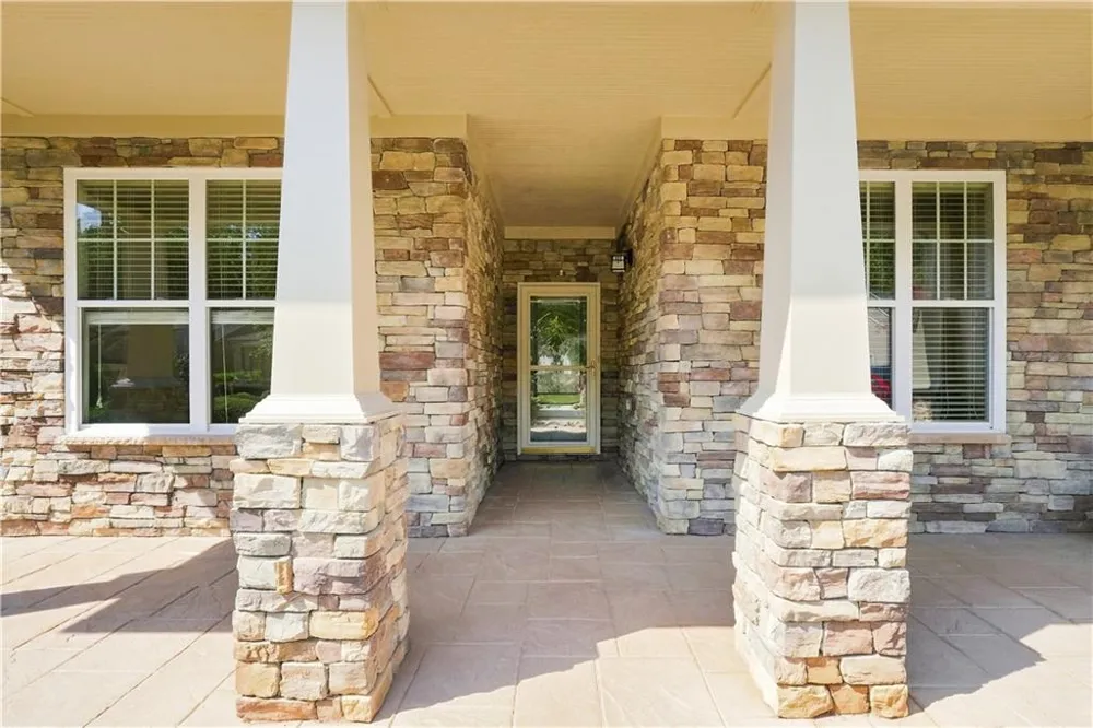 637 Laurel Crossing Canton, GA 30114
