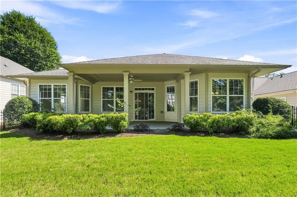 637 Laurel Crossing Canton, GA 30114