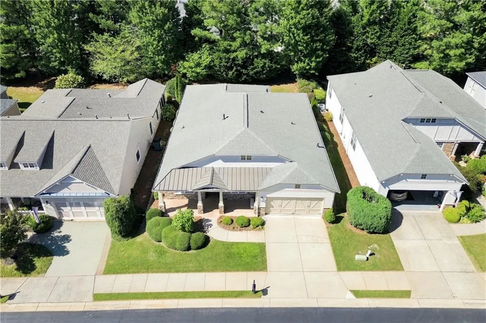 637 Laurel Crossing Canton, GA 30114