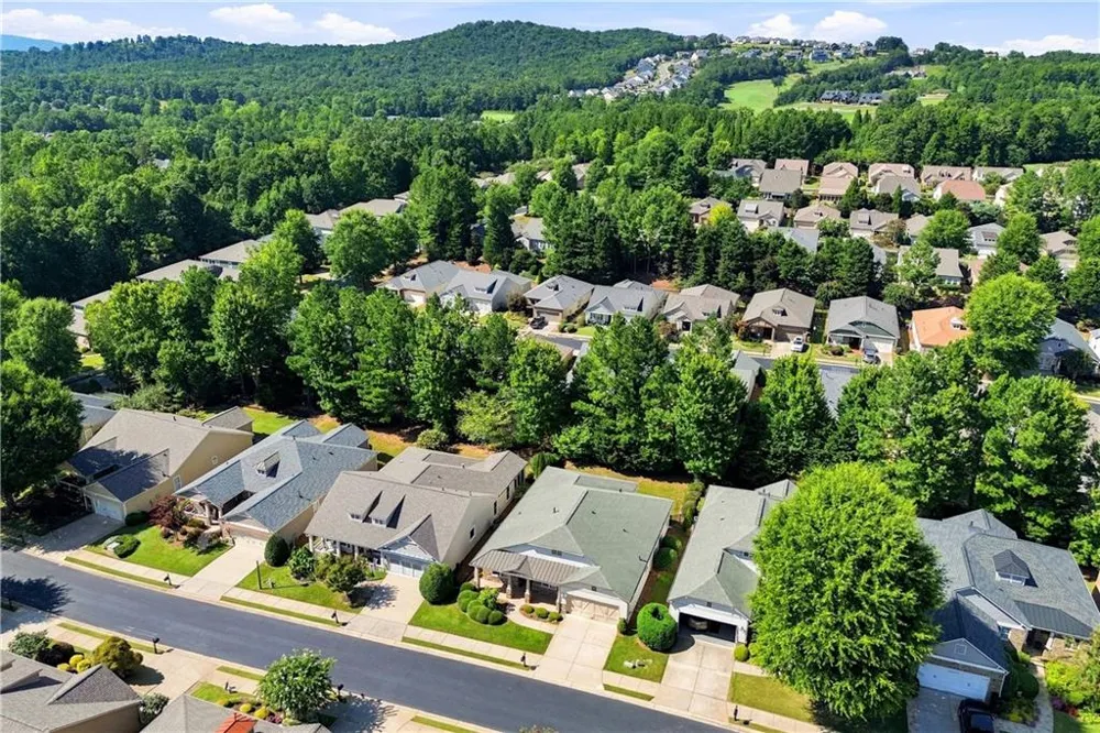 637 Laurel Crossing Canton, GA 30114