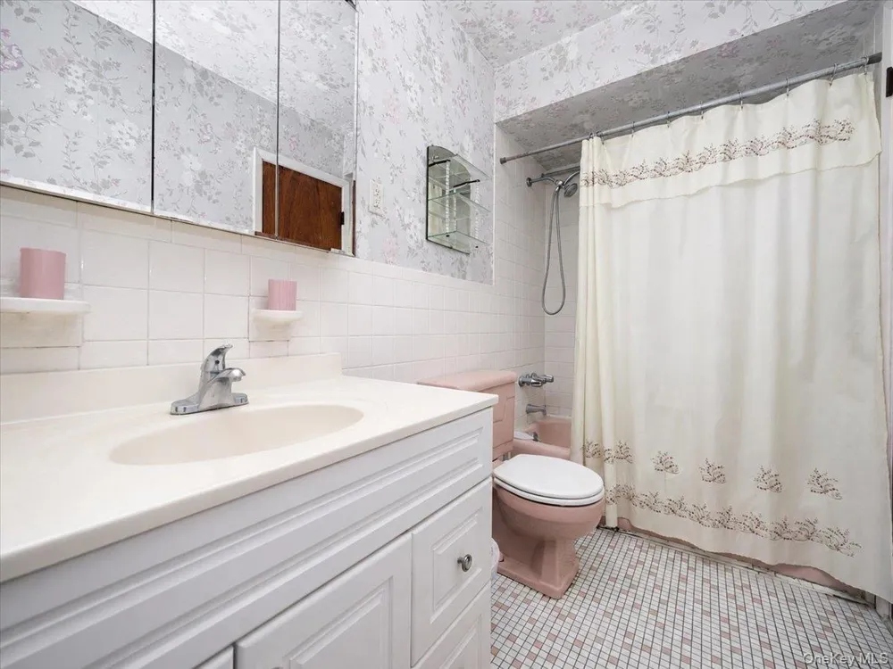 157 Washington Avenue Tappan, NY 10983