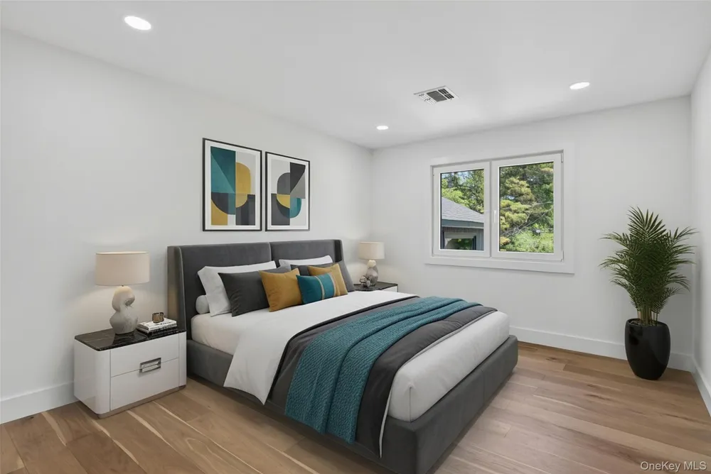 364 Old Farmingdale Road West Babylon, NY 11704