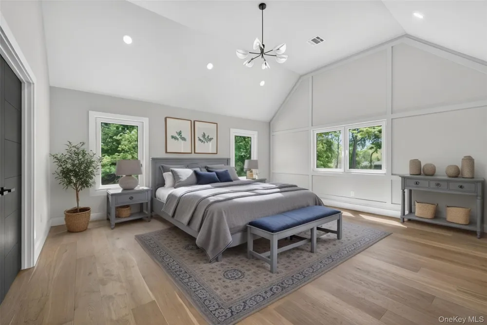 364 Old Farmingdale Road West Babylon, NY 11704